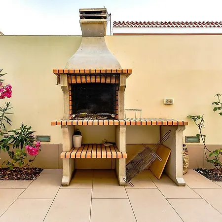 Veronicas Villa *